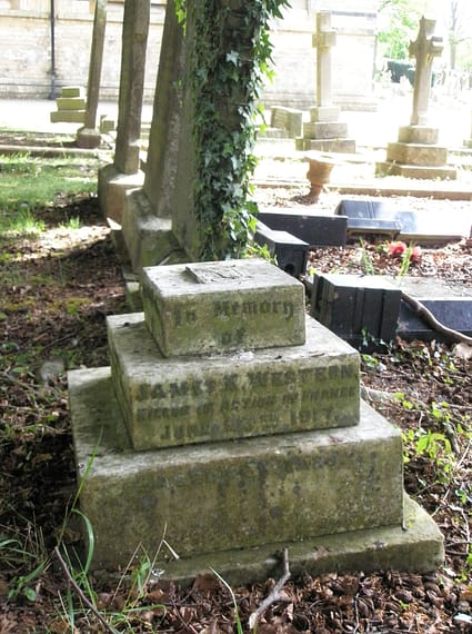 Private James Edward Western's headstone before restoration